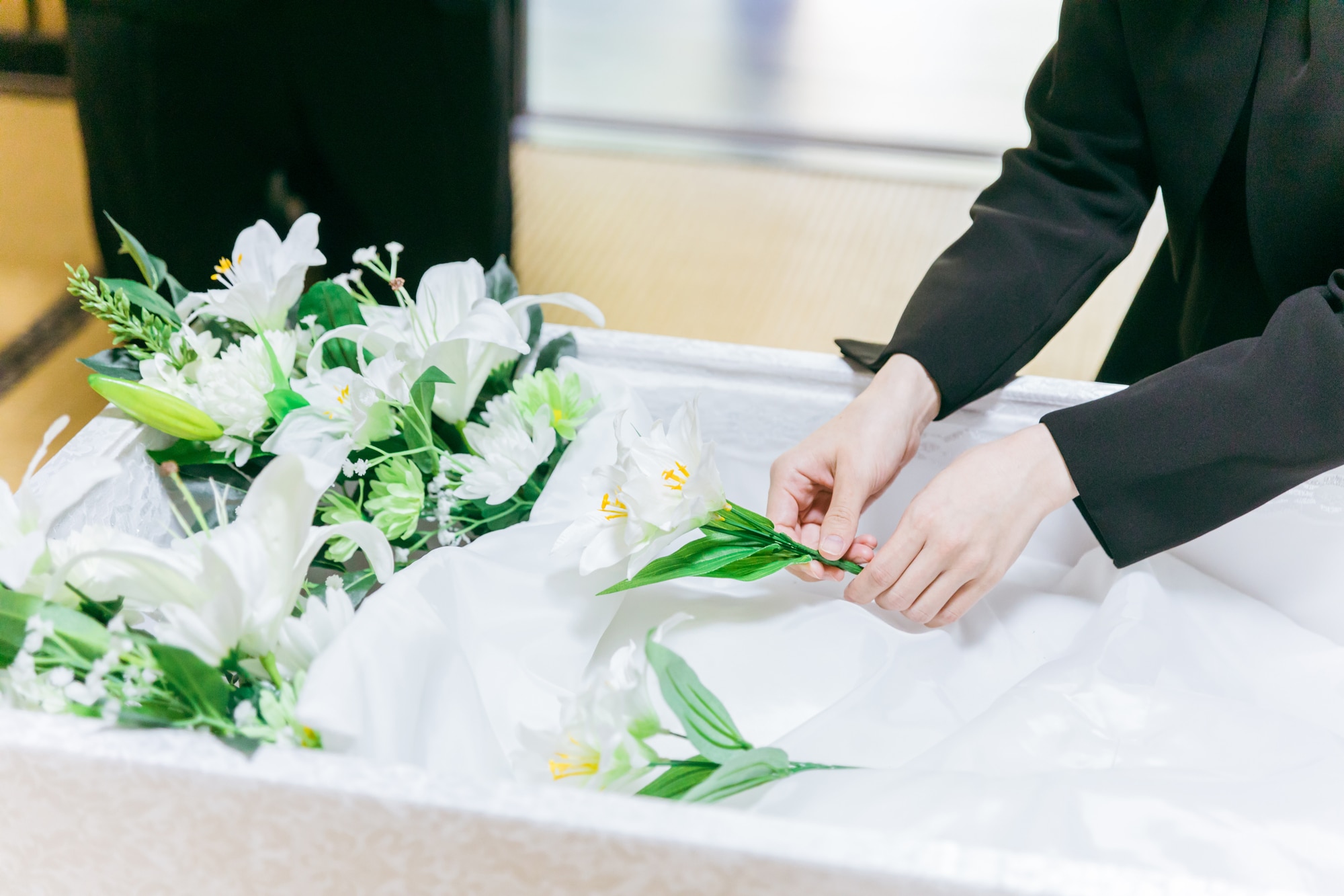 火葬はいつ行う?火葬の日程の決め方と日数、何日後かを解説 | 小さいわが家のお葬式